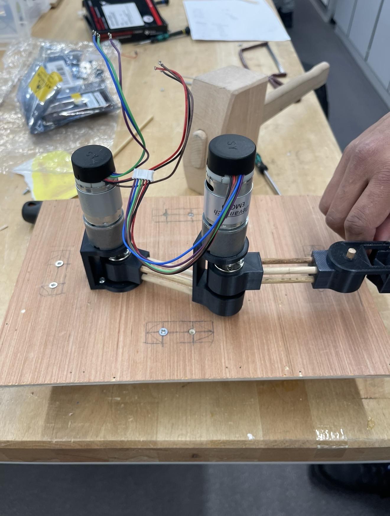 Two-Link Revolute Robot image 3